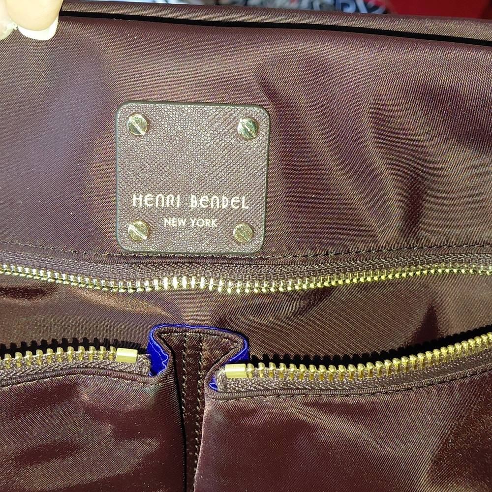 NWOT Henri Bendel NY JETTSETTER crossbody Messenger Bag In Burgundy/oxblood, COA